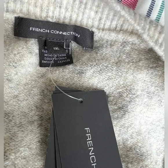 NWT- FRENCH CONNECTION V Neck Wool Blend Sweater Oatmeal Women’s Sz  1XL - Picture 5 of 10